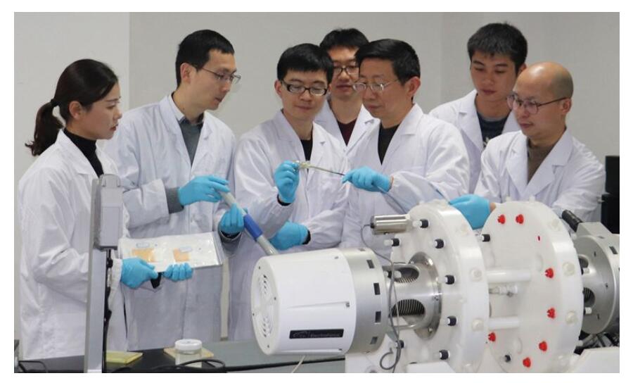 生物材料研究的世界引領(lǐng)者 我校國家生物醫(yī)學(xué)材料工程技術(shù)研究中心在生物基材料技術(shù)研發(fā)領(lǐng)域取得前沿突破