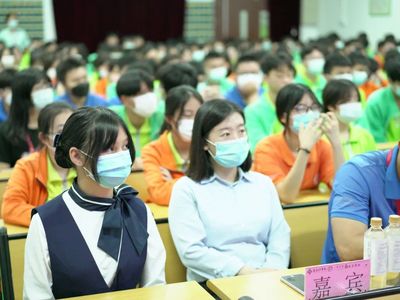 珠海一職實(shí)驗(yàn)學(xué)校職業(yè)教育活動(dòng)周圓滿(mǎn)結(jié)束,職教有你更精彩